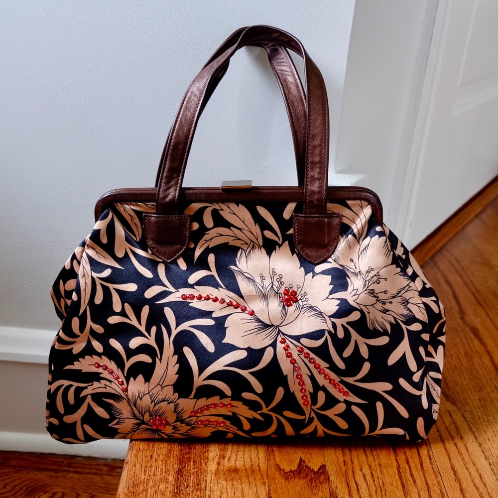 Vintage Emily Shoehorn silk hobo